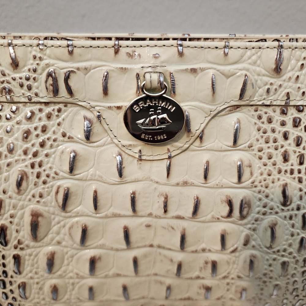 Brahmin Purse - Picture 4 of 8